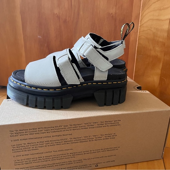 Dr.Martens Ricki sandals-like new - Picture 2 of 7